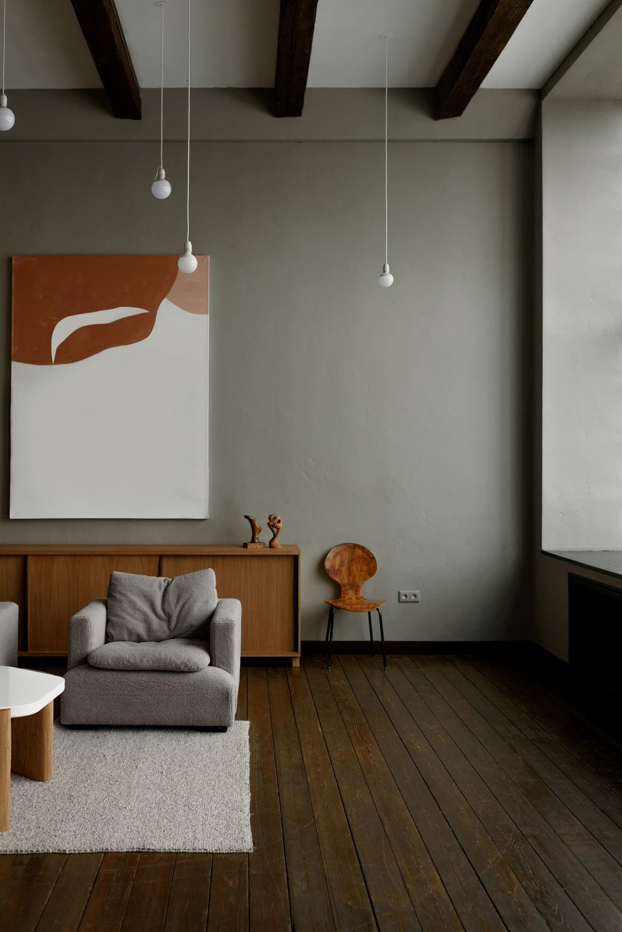 Living room in neutral tones